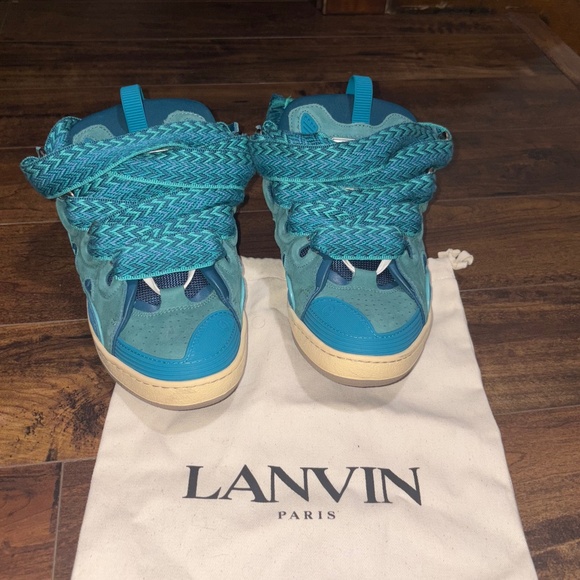 Lancing curb sneakers - Picture 1 of 5